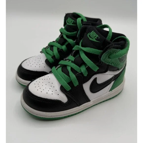 Jordan Kids Sneakers Black, White, and Green - Picture 1 of 15